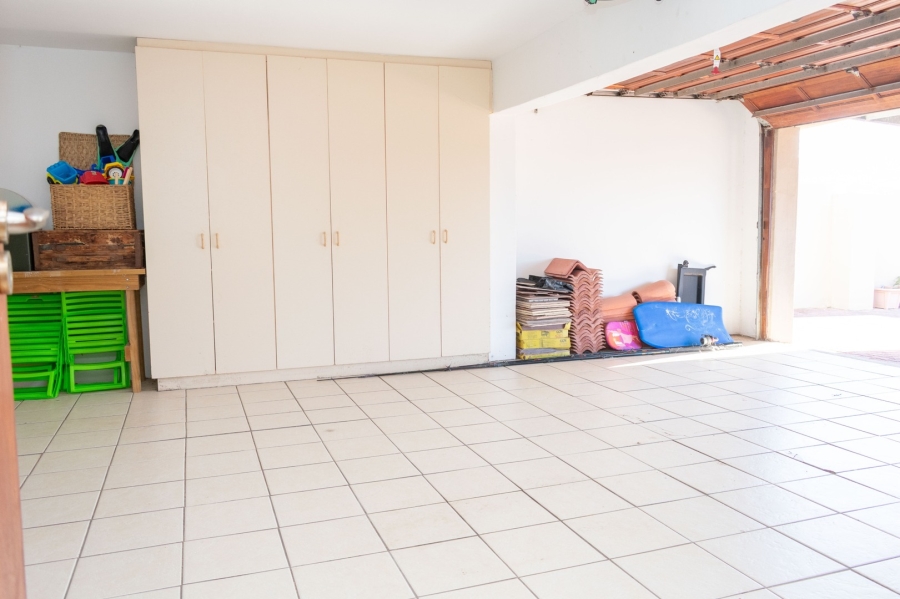 7 Bedroom Property for Sale in Ferreira Town Eastern Cape